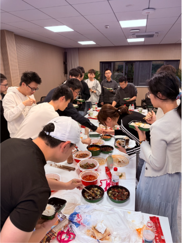 跟刘松烨老师组交流+聚餐